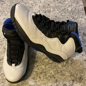 (SOLD)Jordan Orlando Blue size 9. 5 “No box”